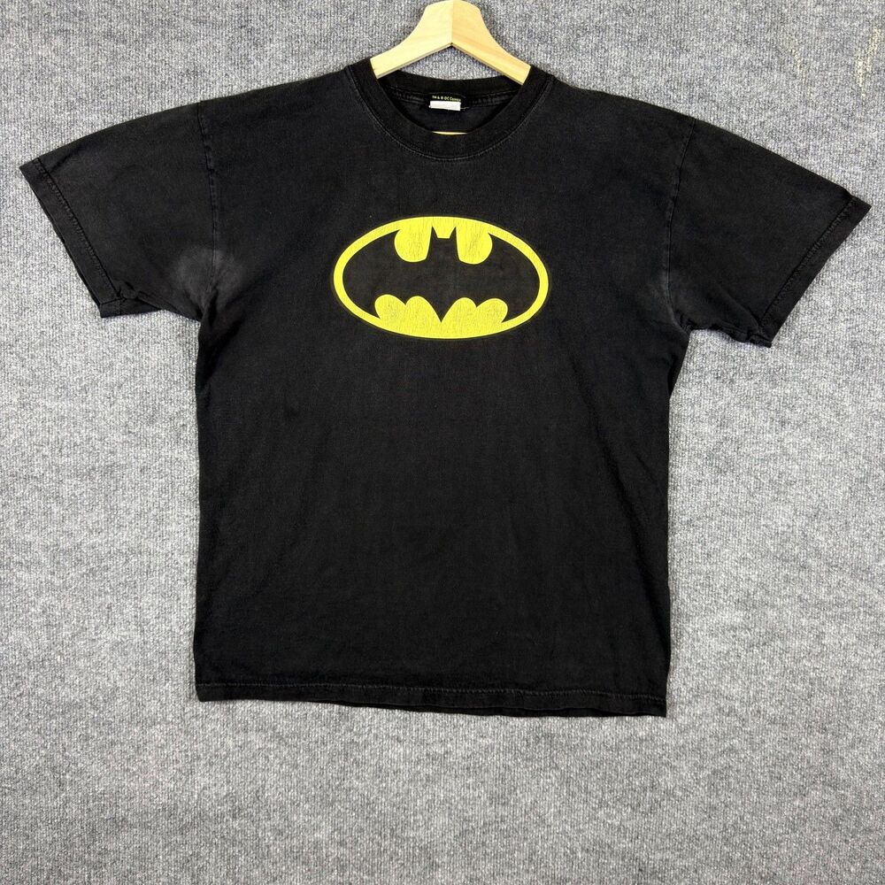 Batman Vintage 2004 T-Shirt Men DC Comics Logo Graphic Tee Black Superhero L Y2K